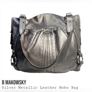 NWT B MAKOWSKY Pebbled Leather Hobo Boho w/Side Zipper Purse - Silver/Pewter
